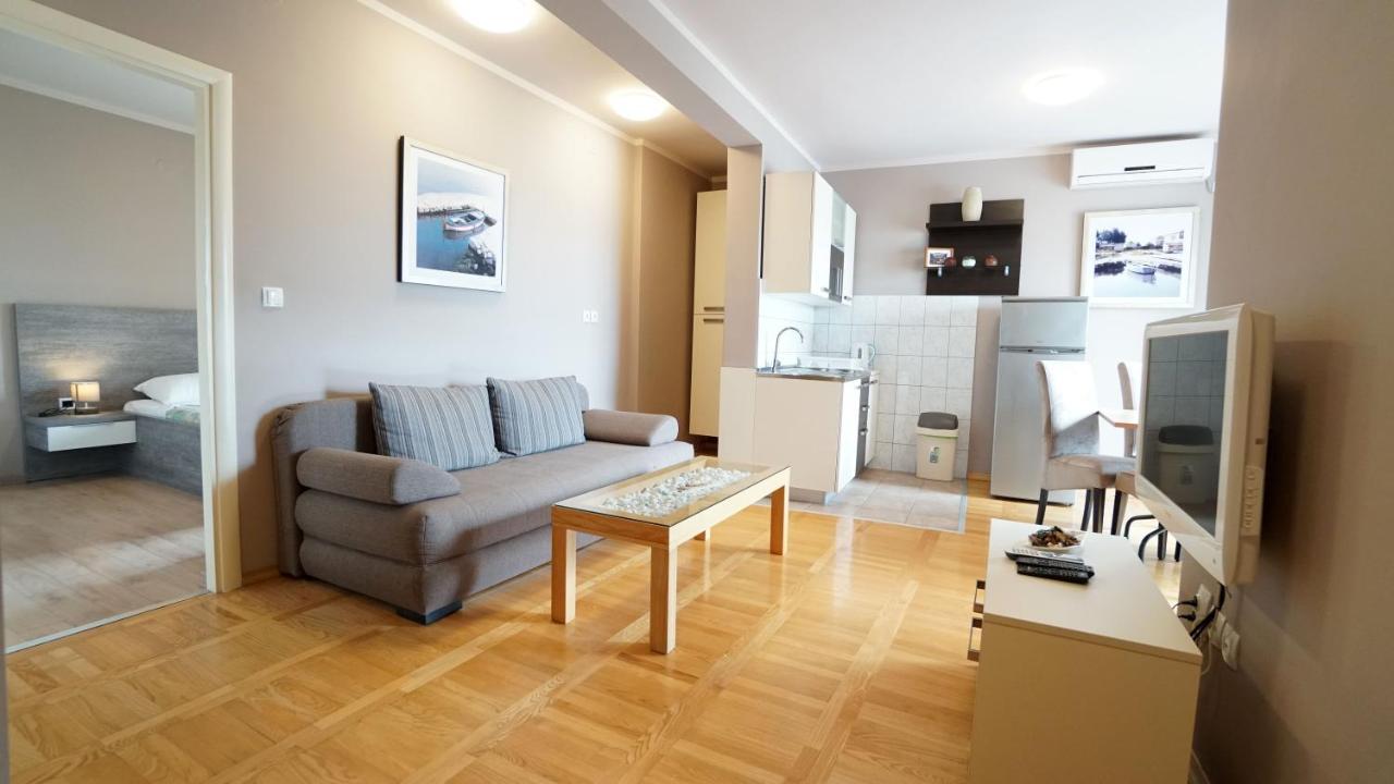 Apartments Paradiso Vir Εξωτερικό φωτογραφία